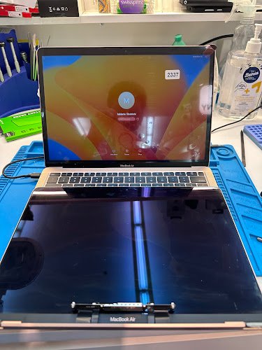 Macbook, iPhone & iPad repairs- Fix phone Port Pirie