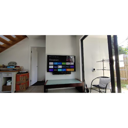 Rhys Burrows Installs & Designs