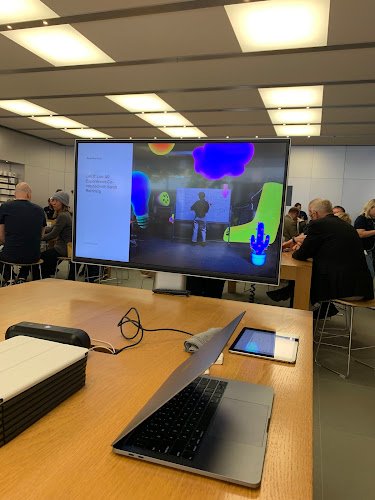 Apple Perth City